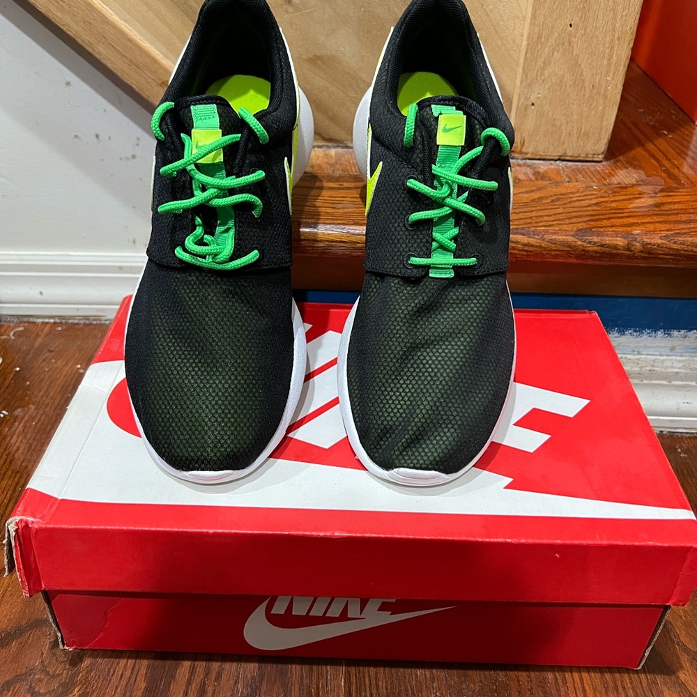 Nike Black and Neon Green Athletic Shoes